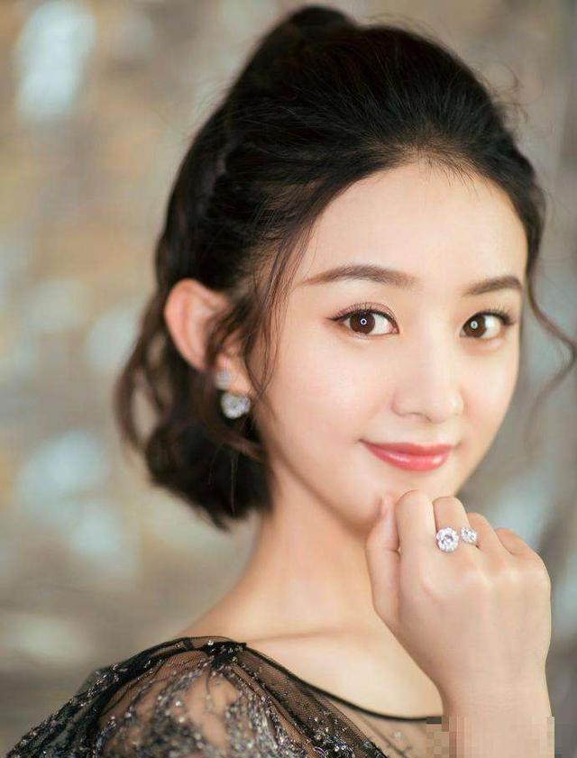 赵丽颖的面相一看就很精明